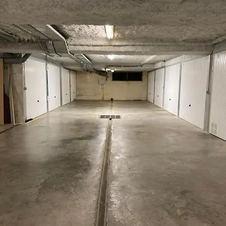 Des Oliviers : 4 Prs, Piscine, Parking Αντίμπ