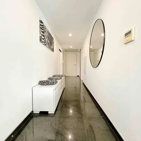 Des Oliviers : 4 Prs, Piscine, Parking