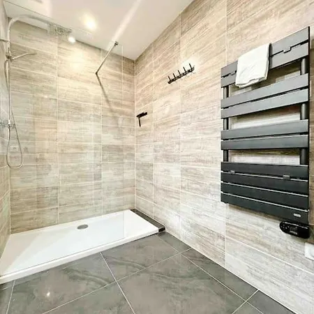 Διαμέρισμα Des Oliviers : 4 Prs, Piscine, Parking *