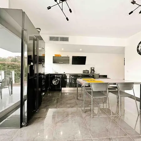 Apartmán Des Oliviers : 4 Prs, Piscine, Parking *